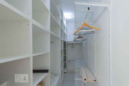 Apartamento à venda com 123m², 3 quartos e 2 vagasCloset