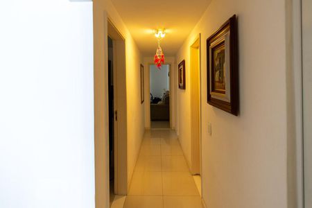 Apartamento à venda com 123m², 3 quartos e 2 vagasCorredor