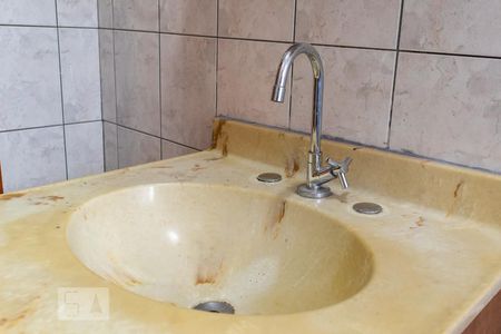 Casa à venda com 114m², 3 quartos e sem vagaTorneira