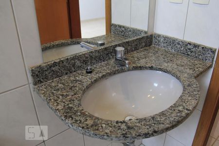 Apartamento para alugar com 60m², 2 quartos e 1 vagaBanheiro