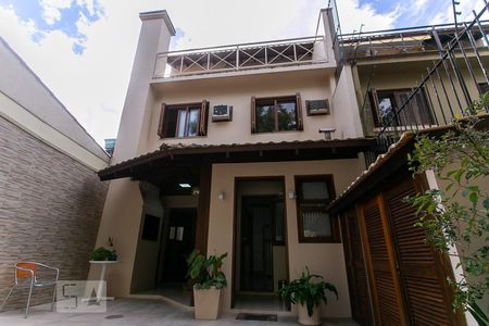 Casa à venda com 198m², 3 quartos e 2 vagasPátio 