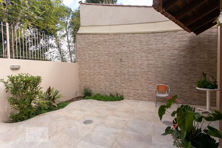 Casa à venda com 198m², 3 quartos e 2 vagasPátio 