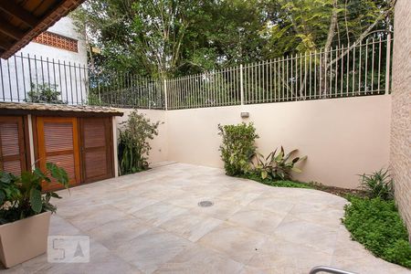 Casa à venda com 198m², 3 quartos e 2 vagasPátio 