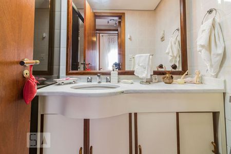 Apartamento à venda com 98m², 3 quartos e 1 vaga Apartamento à venda com 98m², 3 quartos e 1 vagaBanheiro Social