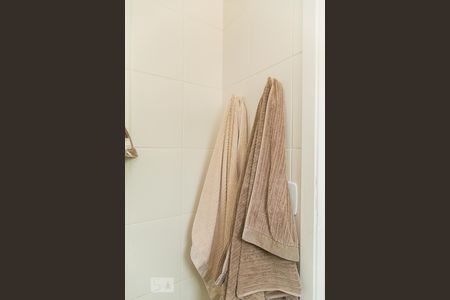 Apartamento à venda com 63m², 2 quartos e 2 vagasBanheiro da suíte