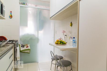 Apartamento à venda com 63m², 2 quartos e 2 vagasCozinha