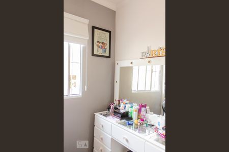 Casa à venda com 240m², 2 quartos e 2 vagasCloset da Suíte 2