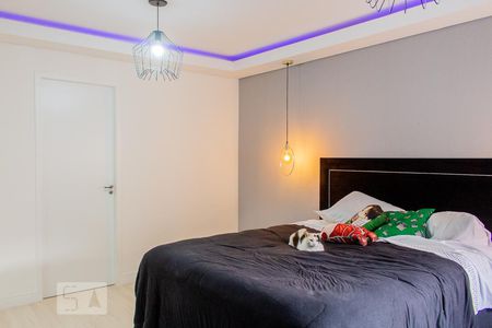 Casa à venda com 240m², 2 quartos e 2 vagasSuíte 2