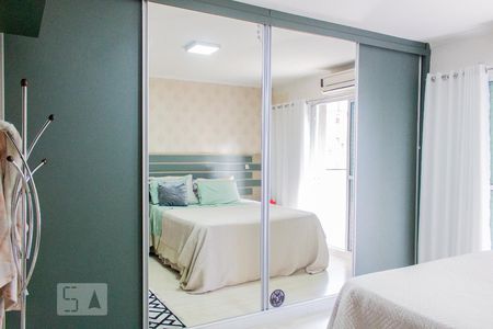 Casa à venda com 240m², 2 quartos e 2 vagasSuíte 1