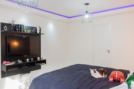 Casa à venda com 240m², 2 quartos e 2 vagasSuíte 2