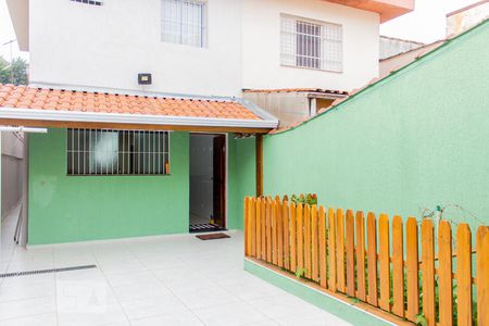 Casa à venda com 240m², 2 quartos e 2 vagasQuintal