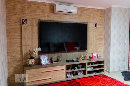 Painel de casa à venda com 2 quartos, 240m² em Vila Pires, Santo André