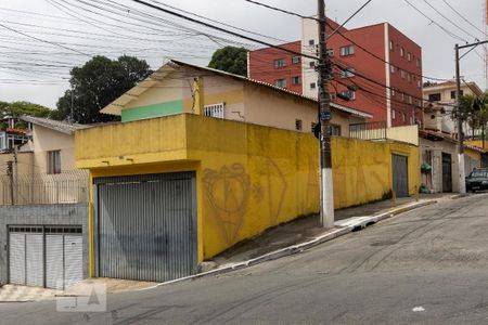 Casa à venda com 100m², 2 quartos e 2 vagasFachada
