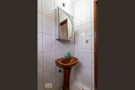 Casa à venda com 100m², 2 quartos e 2 vagasBanheiro