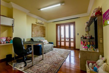 Casa à venda com 450m², 4 quartos e 4 vagas Casa à venda com 450m², 4 quartos e 4 vagasQuarto 1