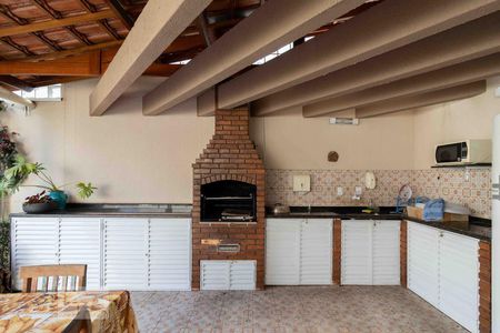 Casa de condomínio à venda com 92m², 3 quartos e 2 vagasÁrea comum - Churrasqueira