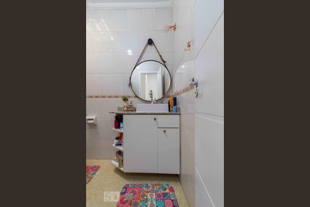 Casa de condomínio à venda com 92m², 3 quartos e 2 vagasBanheiro Social