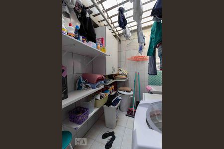 Casa de condomínio à venda com 92m², 3 quartos e 2 vagasÁrea de Serviço