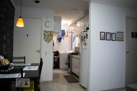 Sala de Estar de apartamento à venda com 2 quartos, 42m² em Cavalhada, Porto Alegre