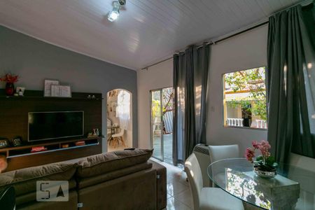 Casa à venda com 233m², 5 quartos e 5 vagas Casa à venda com 233m², 5 quartos e 5 vagasSala 2