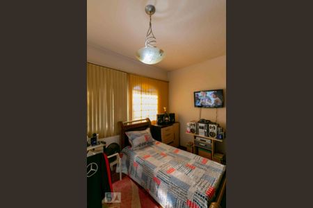 Casa à venda com 233m², 5 quartos e 5 vagas Casa à venda com 233m², 5 quartos e 5 vagasQuarto 4