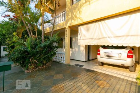 Casa à venda com 233m², 5 quartos e 5 vagas Casa à venda com 233m², 5 quartos e 5 vagasGaragem