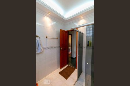 Casa à venda com 233m², 5 quartos e 5 vagas Casa à venda com 233m², 5 quartos e 5 vagasBanheiro Social