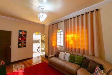 Sala de TV de casa à venda com 5 quartos, 233m² em Santa Amelia, Belo Horizonte