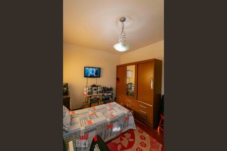 Casa à venda com 233m², 5 quartos e 5 vagas Casa à venda com 233m², 5 quartos e 5 vagasQuarto 4