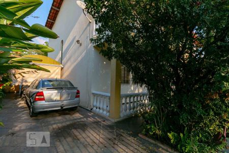 Casa à venda com 233m², 5 quartos e 5 vagas Casa à venda com 233m², 5 quartos e 5 vagasGaragem