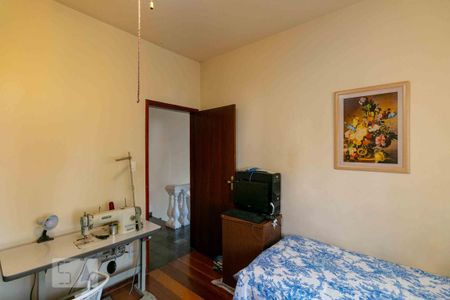 Casa à venda com 233m², 5 quartos e 5 vagas Casa à venda com 233m², 5 quartos e 5 vagasQuarto 2