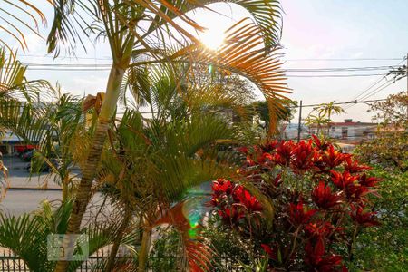 Casa à venda com 233m², 5 quartos e 5 vagas Casa à venda com 233m², 5 quartos e 5 vagasVista