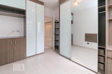 Apartamento à venda com 45m², 1 quarto e 1 vagaQuarto