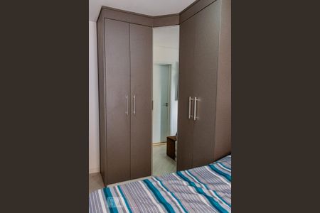 Apartamento para alugar com 98m², 2 quartos e 2 vagas Apartamento para alugar com 98m², 2 quartos e 2 vagasArmário