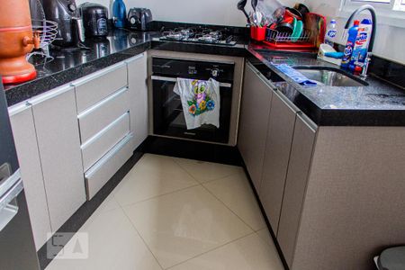 Armário de apartamento para alugar com 2 quartos, 98m² em Vila Valparaíso, Santo André