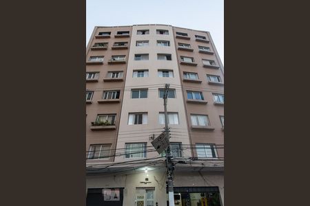 Apartamento à venda com 61m², 2 quartos e sem vaga Apartamento à venda com 61m², 2 quartos e sem vagaFachada