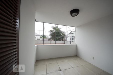 Apartamento à venda com 210m², 3 quartos e 1 vagaSacada Quarto 2 Suíte
