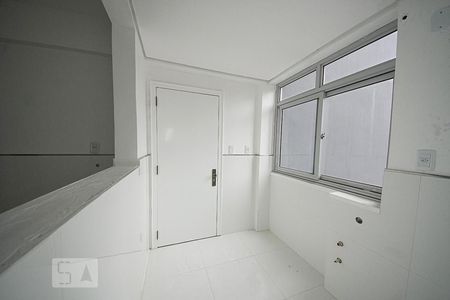Apartamento à venda com 210m², 3 quartos e 1 vagaCozinha e Área de Serviço