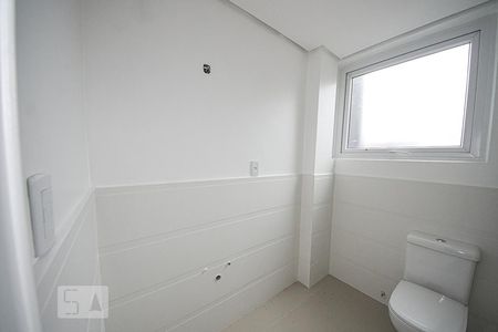 Apartamento à venda com 210m², 3 quartos e 1 vagaBanheiro da Suíte