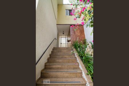 Casa à venda com 209m², 3 quartos e 2 vagasEntrada