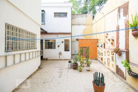 Casa à venda com 209m², 3 quartos e 2 vagasQuintal 