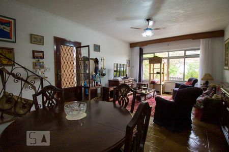 Sala de casa à venda com 3 quartos, 209m² em Vila Moinho Velho, São Paulo