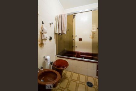 Casa à venda com 209m², 3 quartos e 2 vagasBanheiro da Suíte