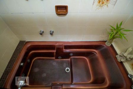 Casa à venda com 209m², 3 quartos e 2 vagasBanheiro da Suíte