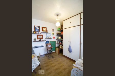 Casa à venda com 209m², 3 quartos e 2 vagasQuarto de Serviço