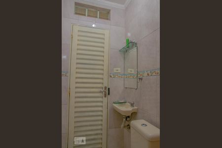 Casa à venda com 317m², 2 quartos e 6 vagasLavabo