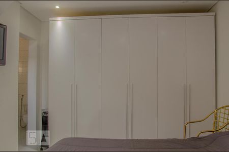 Suíte de casa à venda com 2 quartos, 317m² em Vila Brasilândia, São Paulo