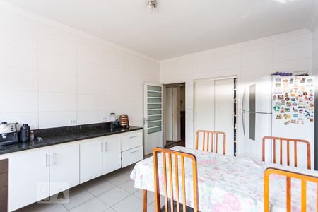 Casa à venda com 510m², 4 quartos e 3 vagas Casa à venda com 510m², 4 quartos e 3 vagasCozinha