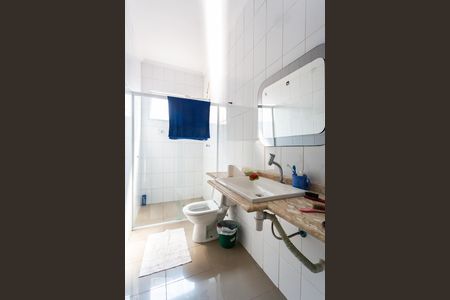 Casa à venda com 510m², 4 quartos e 3 vagas Casa à venda com 510m², 4 quartos e 3 vagasBanheiro da Suíte