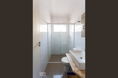 Casa à venda com 510m², 4 quartos e 3 vagas Casa à venda com 510m², 4 quartos e 3 vagasBanheiro da Suíte 2